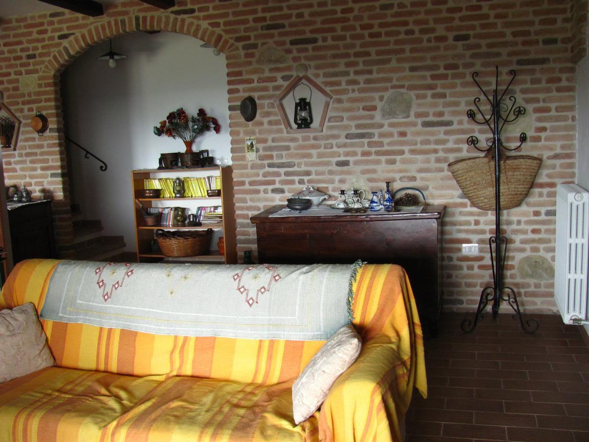 Agriturismo Bacchiocchi Bed & Breakfast Orciano di Pesaro Exterior photo